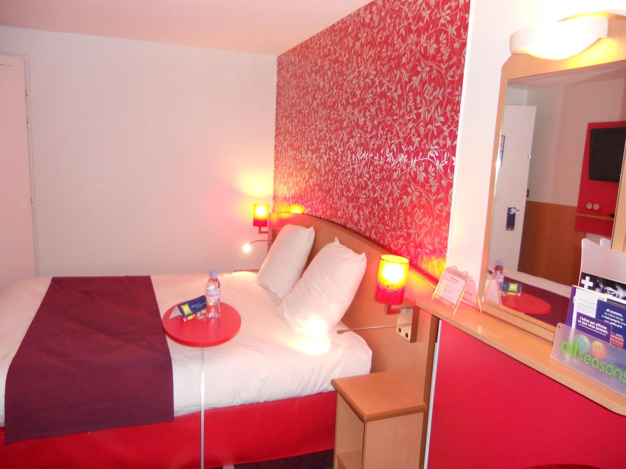 Ibis Styles Bourg En Bresse Hotel Exterior foto