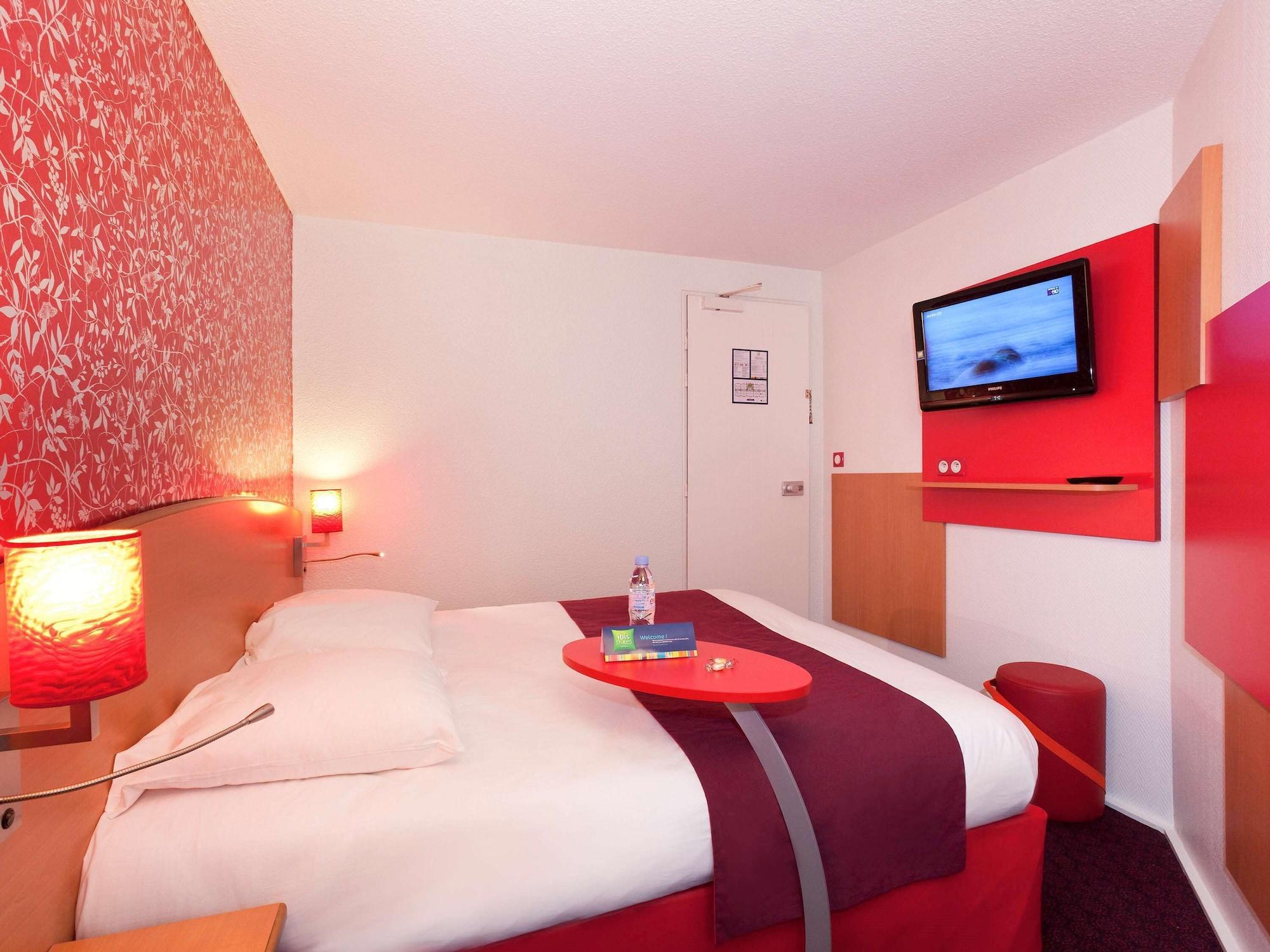 Ibis Styles Bourg En Bresse Hotel Exterior foto